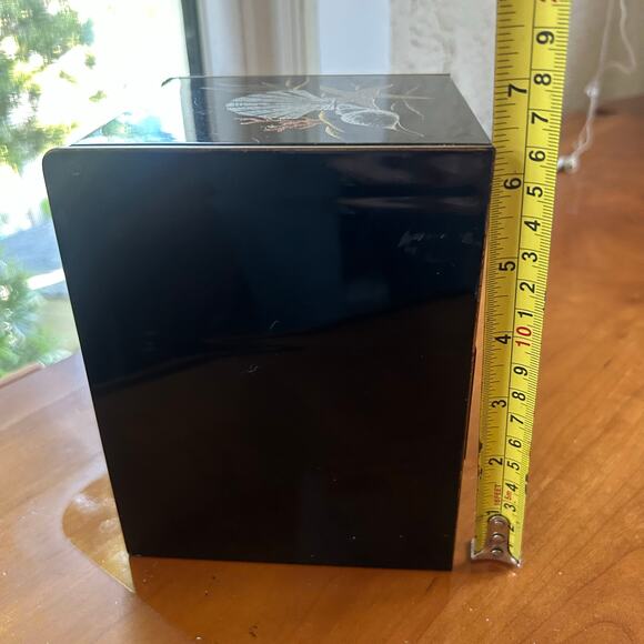 Vintage Otagiri Black Lacquer Jewelry Box with Mirror & Seashell Design - Picture 15 of 16